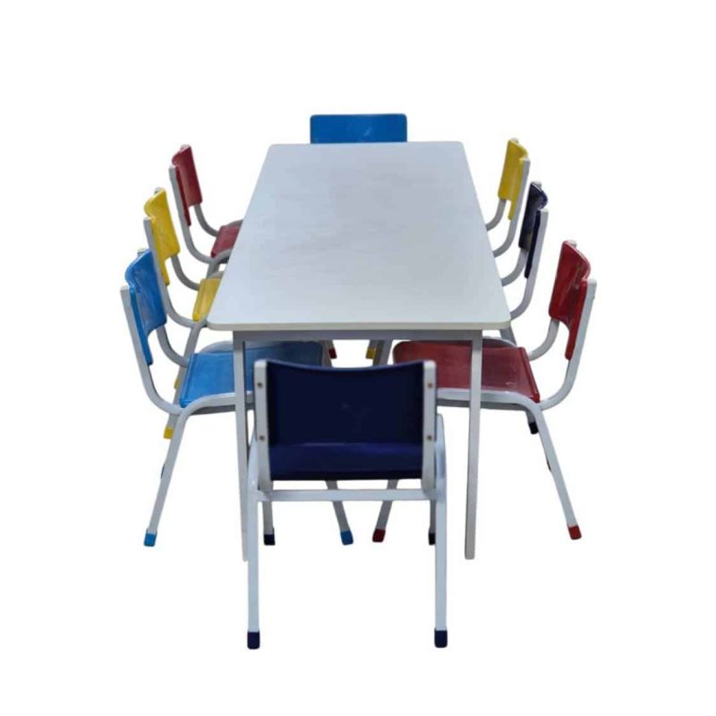 Conjunto Mesa com 8 cadeiras em Resina CL032